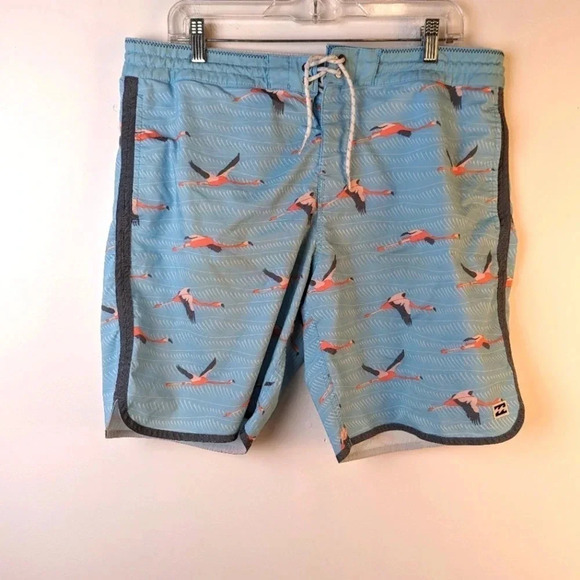 Billabong Lowtide Flamingo Board Shorts / 36 - Picture 1 of 5